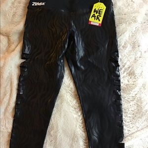 Zumba leggings with side slashing